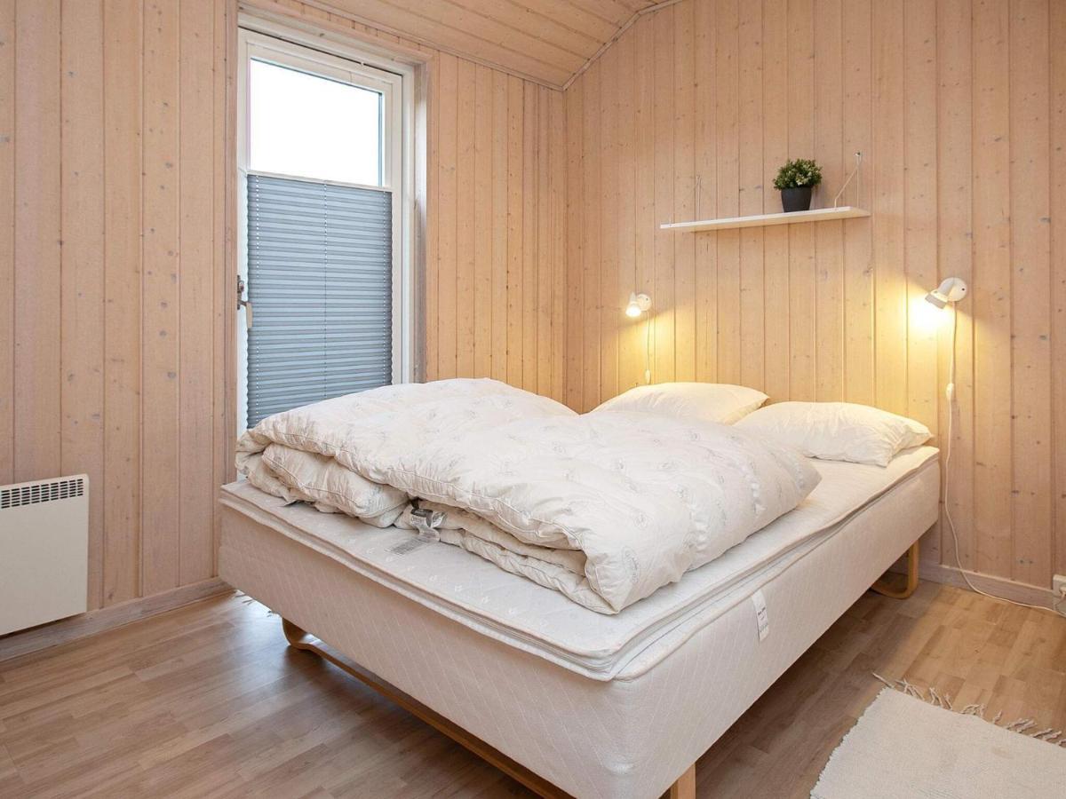 6 Person Holiday Home In V Ggerl Se Bøtø By Extérieur photo